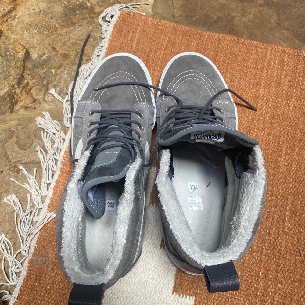 Vans Sk8 Hi 11.5 Grey w/ Faux Fur - Picture 6 of 10